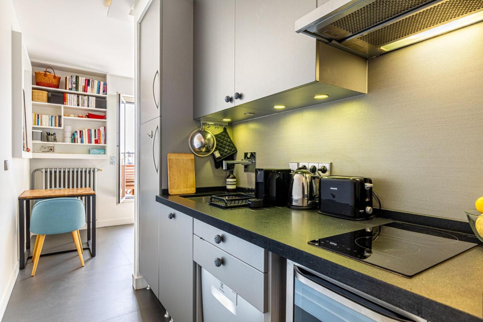 Guestready - A Glamorous Sight Over The